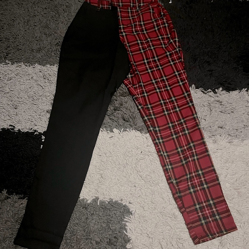 Hot Topic Black and Plaid Pants